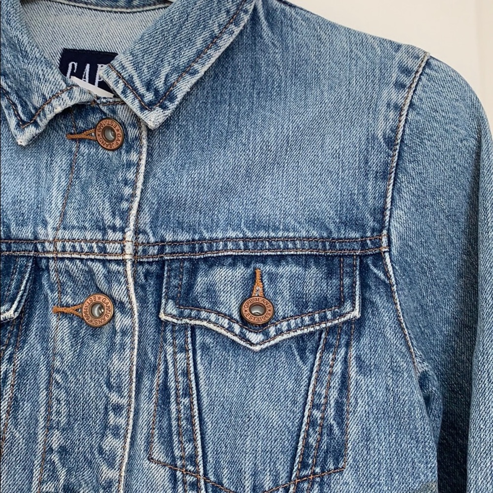 Gap Jean Jacket - Picture 2 of 3
